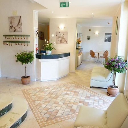 Hotel Monti Riccione Esterno foto