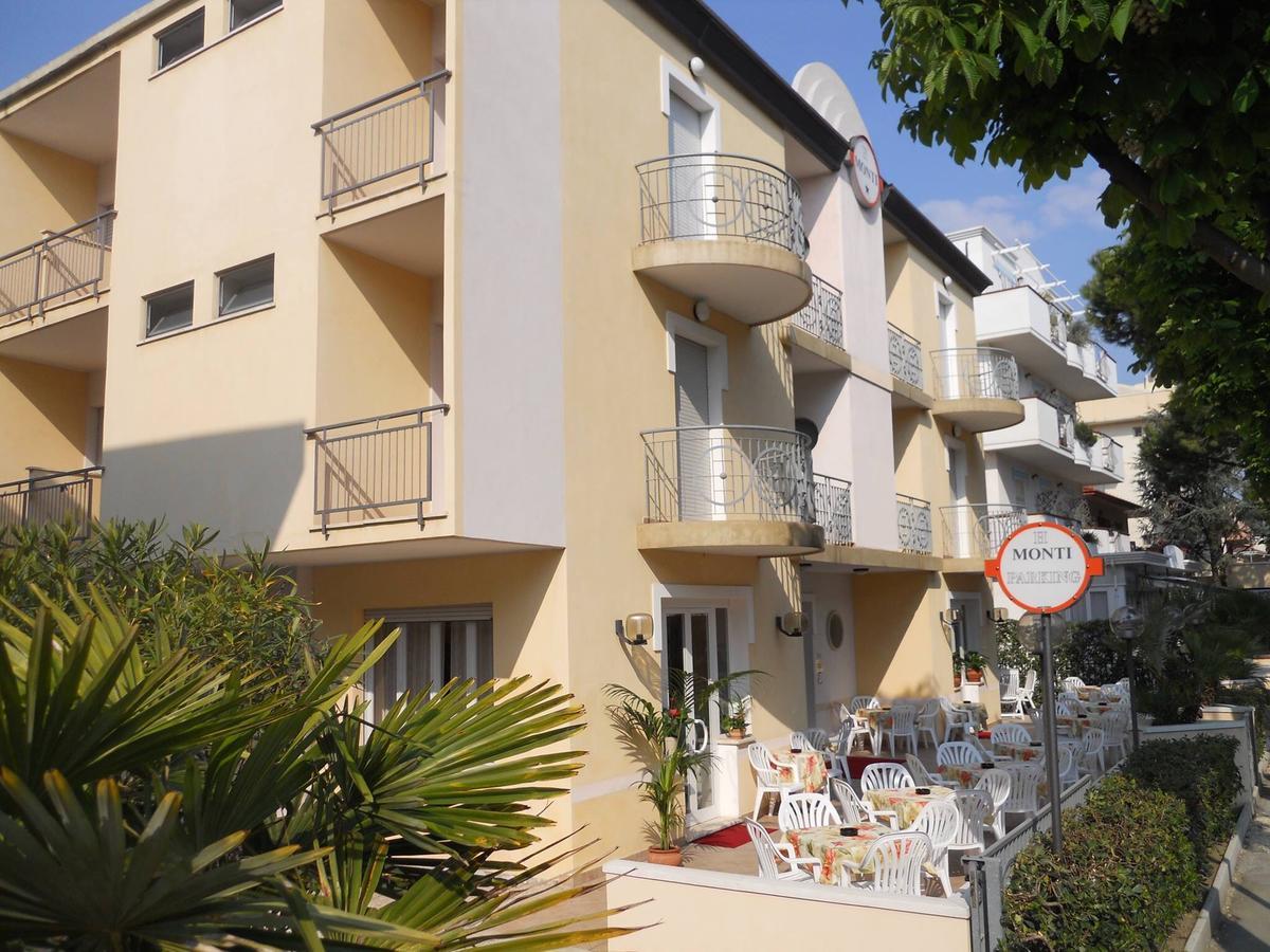 Hotel Monti Riccione Esterno foto