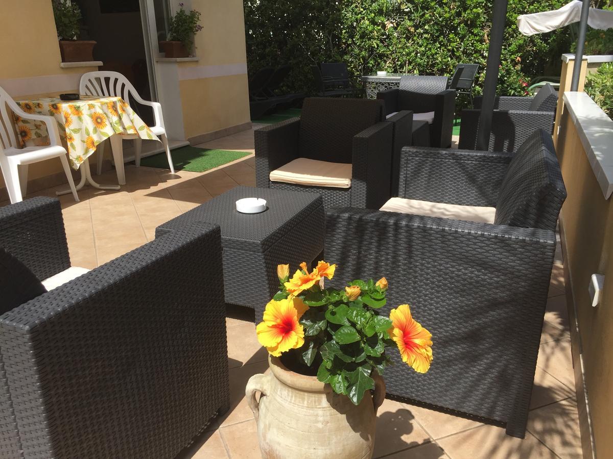 Hotel Monti Riccione Esterno foto