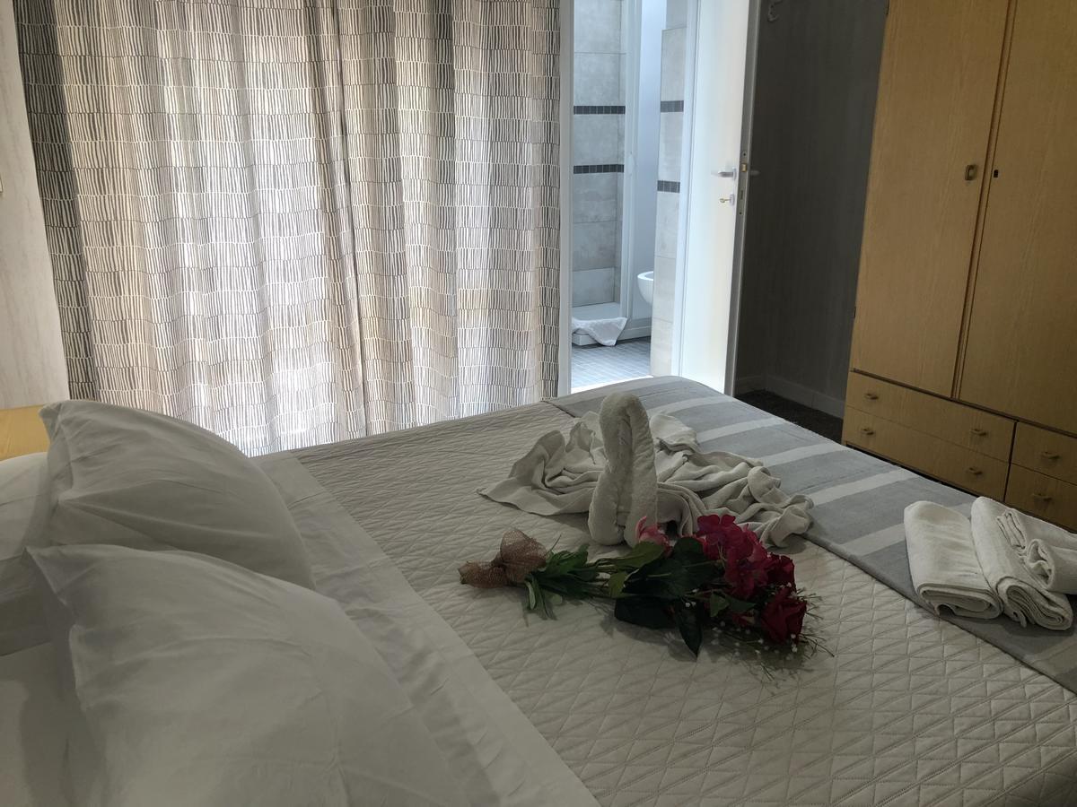 Hotel Monti Riccione Esterno foto